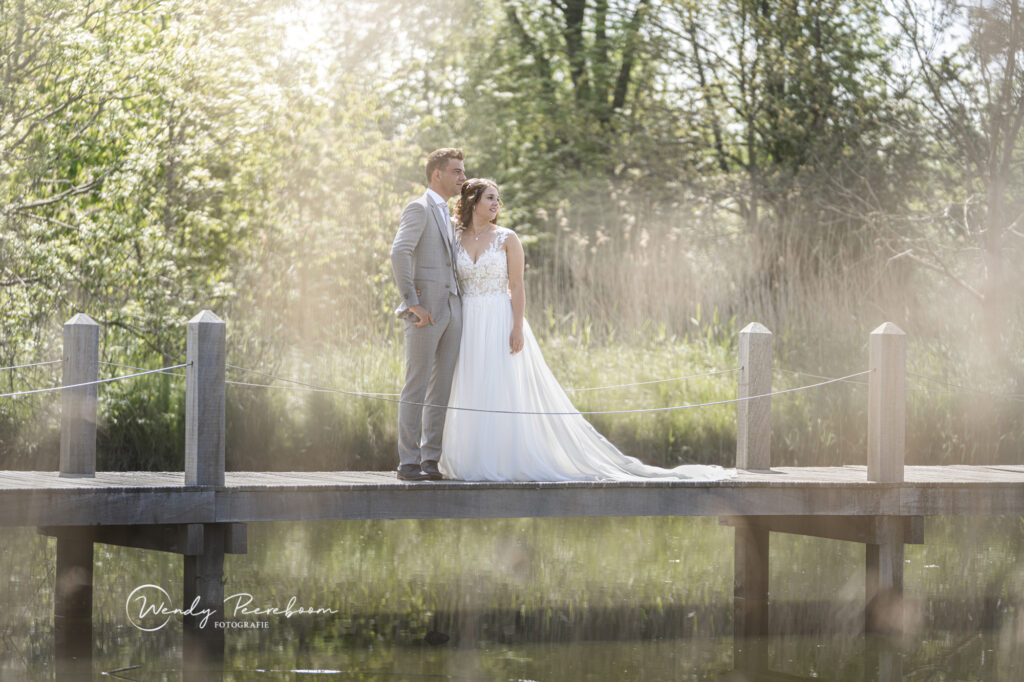 loveshoot bruiloft dromerige en sprookjesachtige foto's van jouw trouwdag in Zeeland